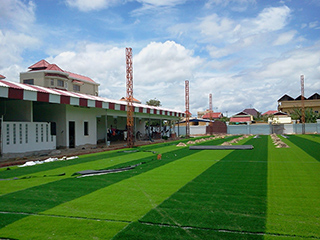 Sân cỏ nhân tạo tại Phnom Phenh, Cambodia - Công Ty TNHH Thanh Thịnh